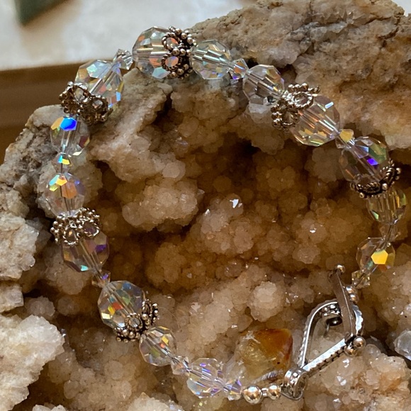 Statement Bracelet. 🌹💕Swarovski AB Crystals - Picture 3 of 7